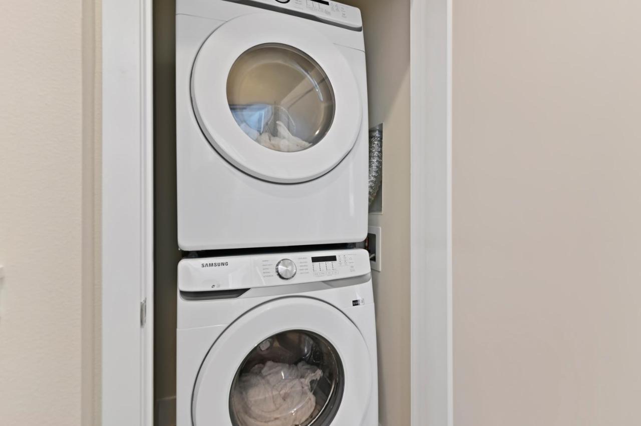 New 2022 Spacious&Tranquil Townhouse Near Disney - 4Br - 3Fb オーランド エクステリア 写真