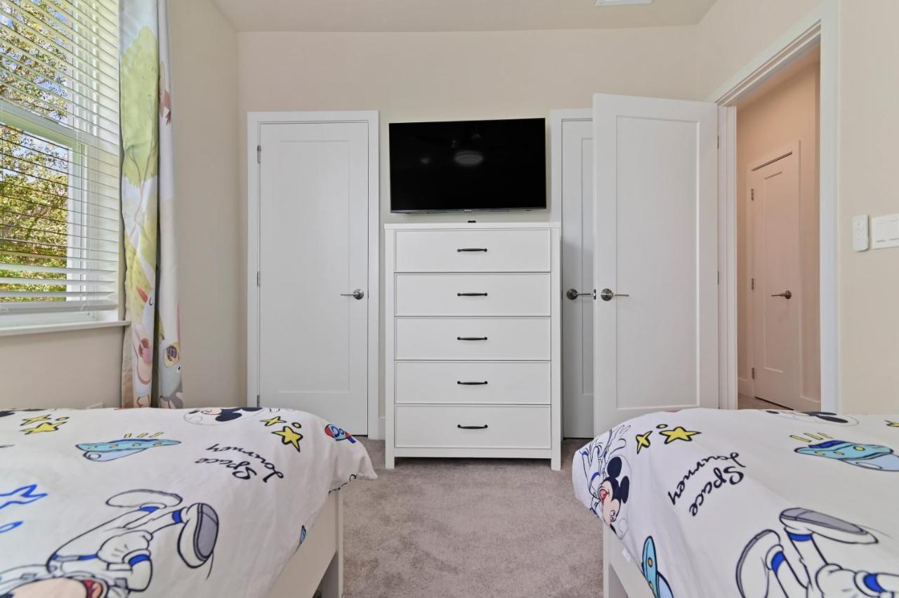 New 2022 Spacious&Tranquil Townhouse Near Disney - 4Br - 3Fb オーランド エクステリア 写真